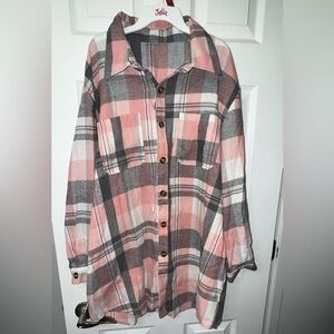 Plaid Button-Up Shirt in Pink and Gray- Unbranded. Size 2x